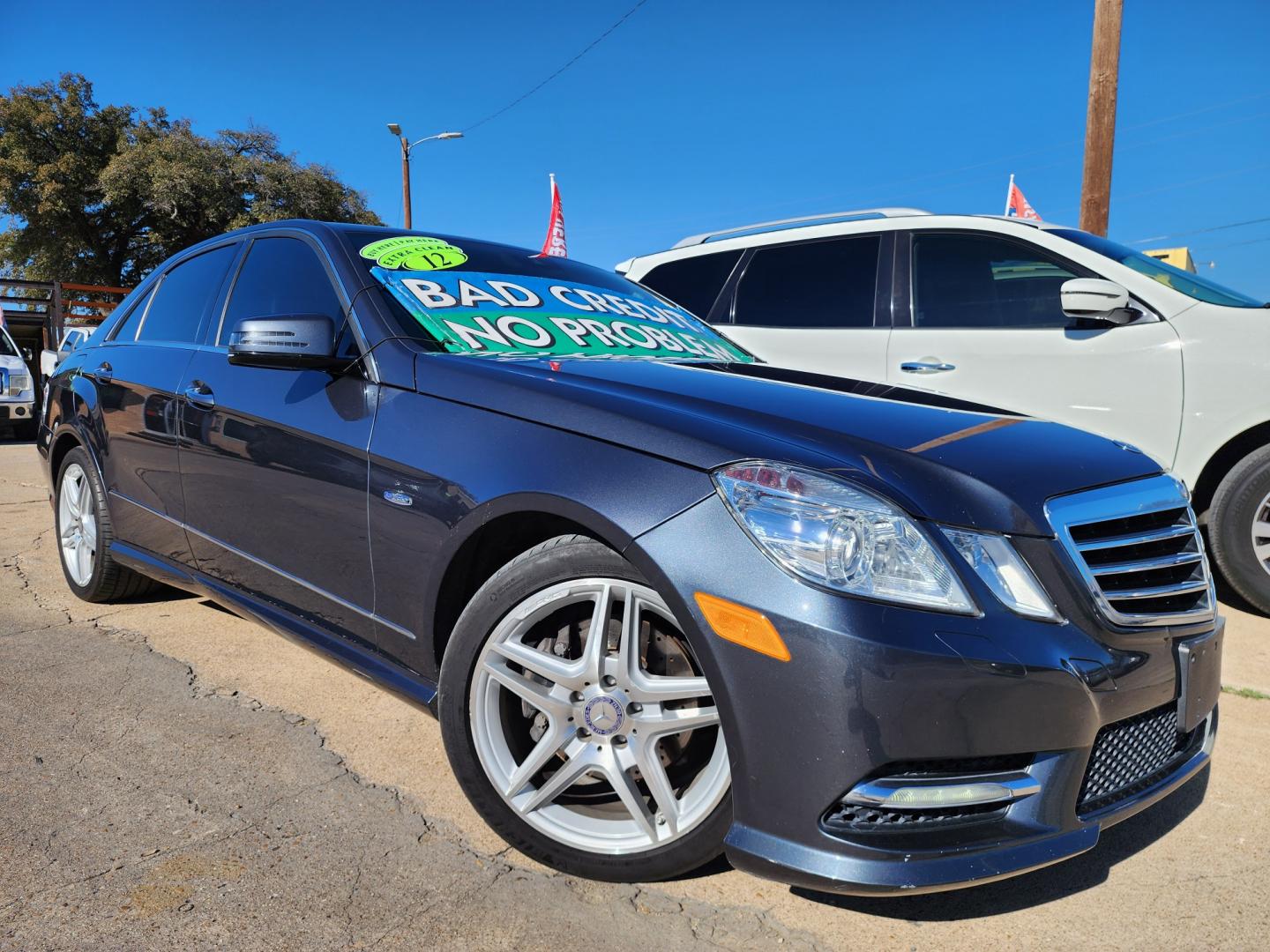 2012 BLACK Mercedes-Benz E-Class E350 (WDDHF5KB2CA) with an 3.5L V6 DOHC 24V engine, 7-Speed Automatic transmission, located at 2660 S.Garland Avenue, Garland, TX, 75041, (469) 298-3118, 32.885551, -96.655602 - Welcome to DallasAutos4Less, one of the Premier BUY HERE PAY HERE Dealers in the North Dallas Area. We specialize in financing to people with NO CREDIT or BAD CREDIT. We need proof of income, proof of residence, and a ID. Come buy your new car from us today!! This is a Very clean 2012 MERCEDES E3 - Photo#0